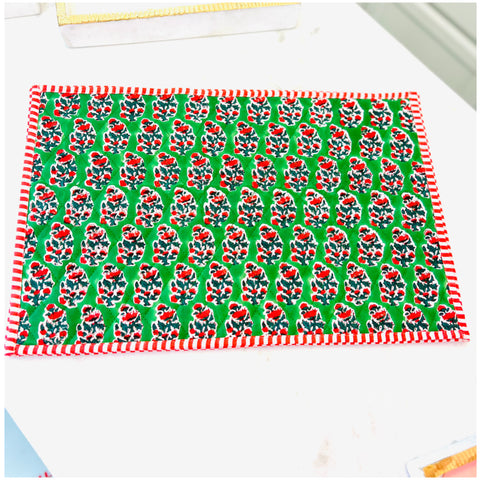 Carol Quilted Placemats & Scalloped Dinner Napkins