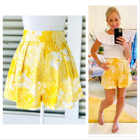 Bright Yellow High Waisted Floral Print Linen Blend Pleated Flare Shorts