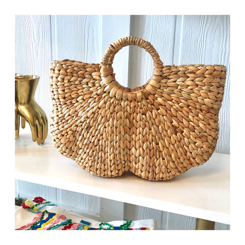 Handmade Hyacinth Wavy Clamshell Structured Straw Tote